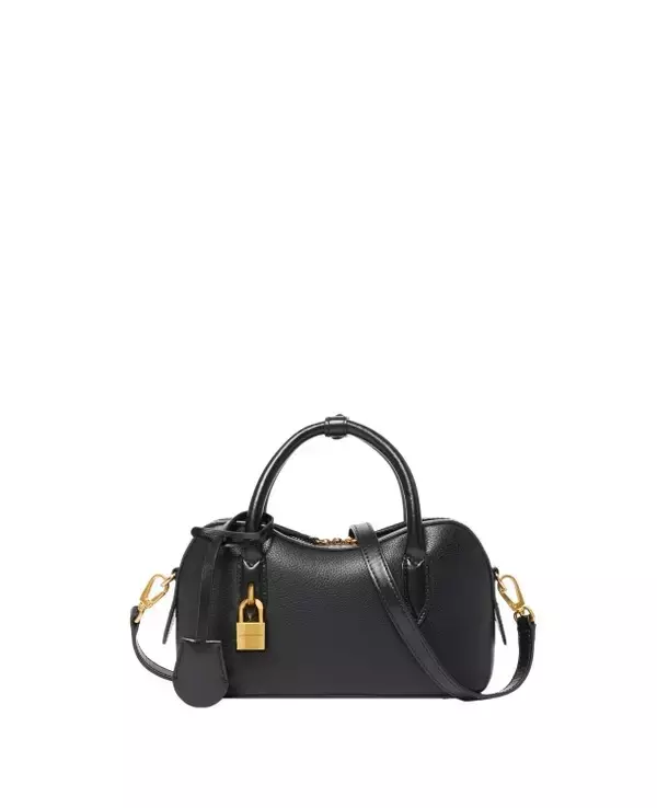 「ステラ マッカートニーから新たなアイコンバッグ「ステラ ライダー」が登場」の画像