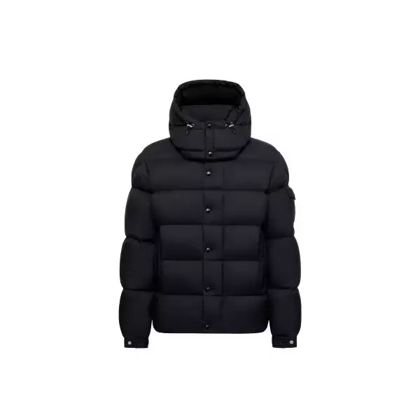 「モンクレールが描く“ぬくもりの肖像”──アル・パチーノとロバート・デ・ニーロが共演する新キャンペーン「Warmer Together」」の画像