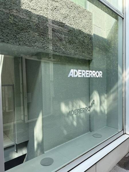 韓国発の注目ブランド アーダーエラーが東京・表参道に初のグローバル旗艦店「ADERERROR Tokyo Space」をオープン