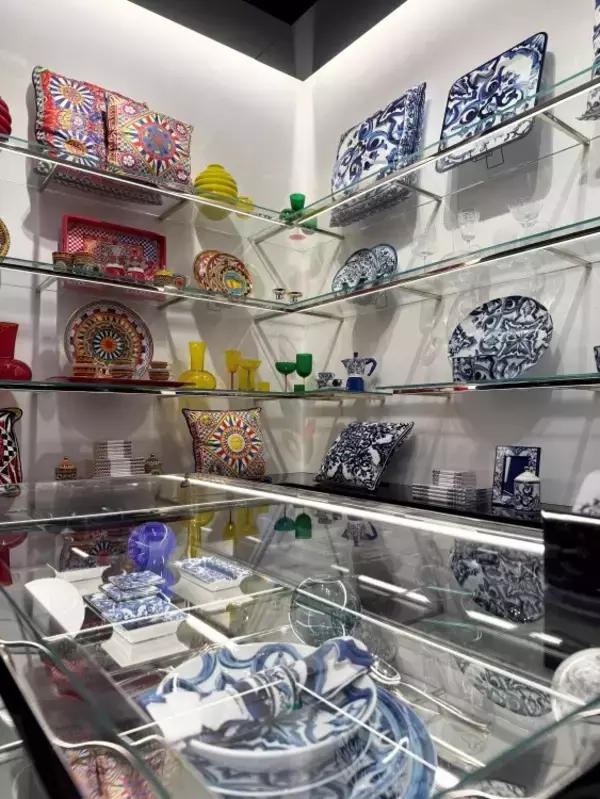 「ドルチェ&ガッバーナ 銀座がリニューアル! イタリアの伝統の真髄であるエレガンスとクオリティーを体現」の画像