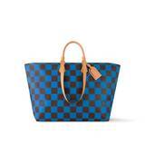 「ファレル・ウィリアムスがカラフルに再解釈! ルイ・ヴィトンからダミエ・ポップ キャンバス仕上げのメンズ新作バッグが登場」の画像4