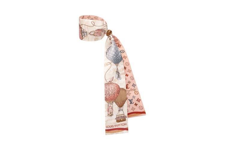 あらゆる装いにマッチ! 夏の装いのポイントに色鮮やかなルイ・ヴィトンの新作スカーフ