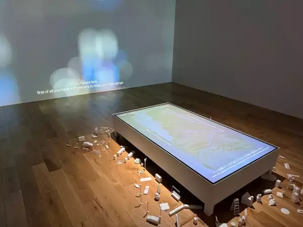 「建築を遠くに投げるということ——「波板と珊瑚礁」が示す、思考としての建築」の画像