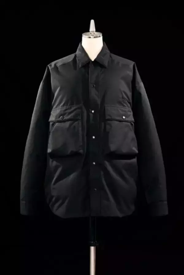 「ゴールドウイン × COMME des GARÇONS HOMME──機能とモードが交差する新しいダウンウエア」の画像