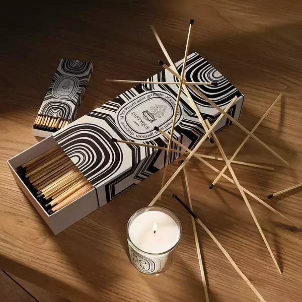 「ディプティック、60年の美学を更新──クラシックキャンドルが進化、「香りのハーバリウム」に新たな5つの香り」の画像