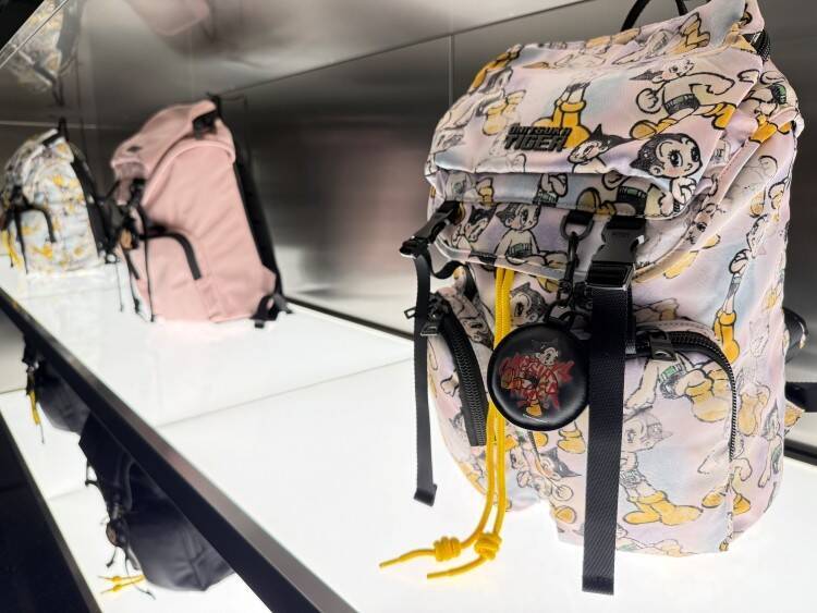 オニツカタイガー、世界最大の旗艦店を新宿に──“売る場所”から“ブランドと出会う場所”へ
