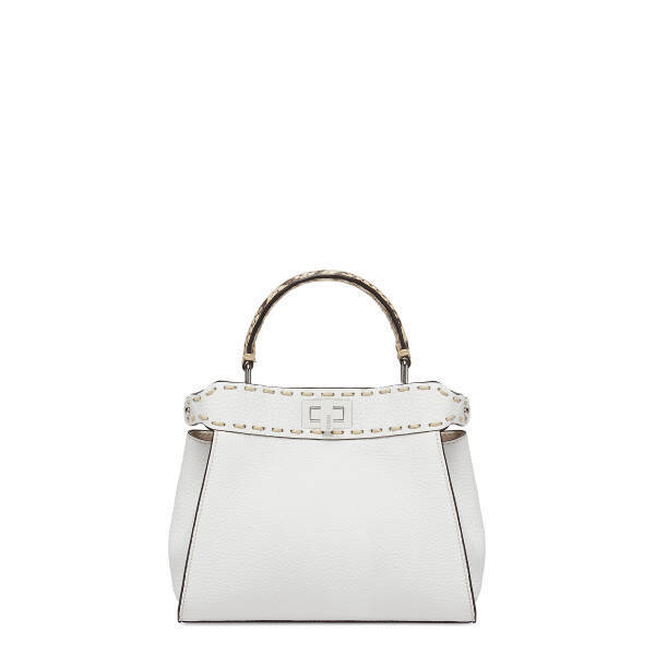 アイコニックなステッチが際立つ、フェンディの新作「ピーカブー カプセルコレクション」が登場