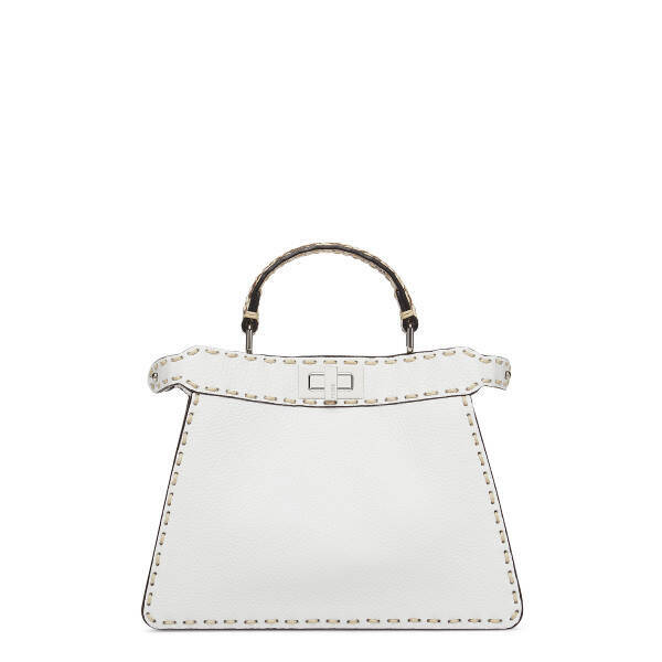 アイコニックなステッチが際立つ、フェンディの新作「ピーカブー カプセルコレクション」が登場