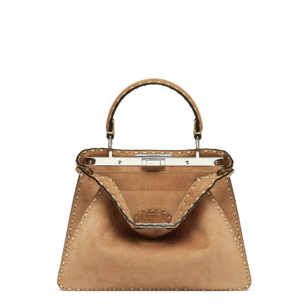 アイコニックなステッチが際立つ、フェンディの新作「ピーカブー カプセルコレクション」が登場