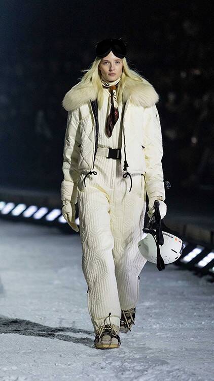 モンクレール グルノーブル 2026年秋冬──アスペンの雪山で描かれた、機能と美意識の現在地