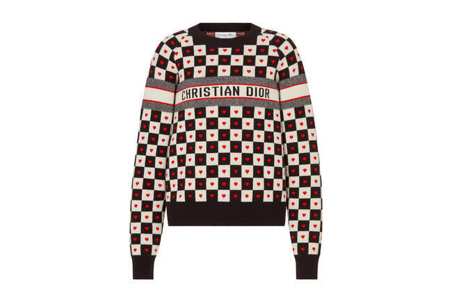 現実を離れ楽しむことの大切さを教えてくれる、マリア・グラツィア・キウリによる「ディオールアムール」のクリエイション