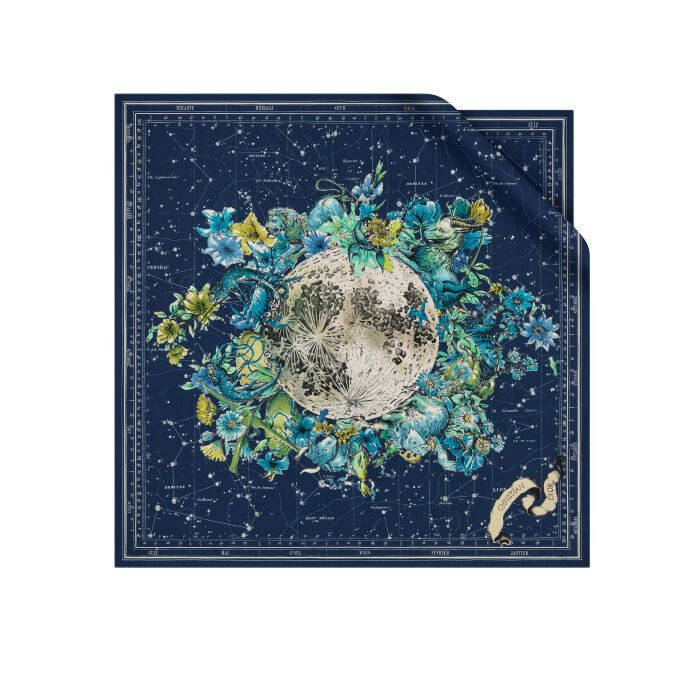 ターバンやヘッドバンドに、今秋冬シーズン大注目! 様々な表情にエレガンスと大胆さをもたらすディオールのシルクスカーフ