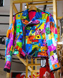 「山本寛斎、新宿伊勢丹で“お祭り騒ぎ”！山口壮大と“ジャポニズム“提案。寅壱パンツも」の画像5