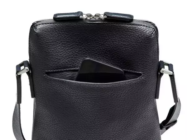 「土屋鞄製造所から幅広い機能性を備え丈夫で長く使える国産牛革のメンズ鞄シリーズが登場」の画像