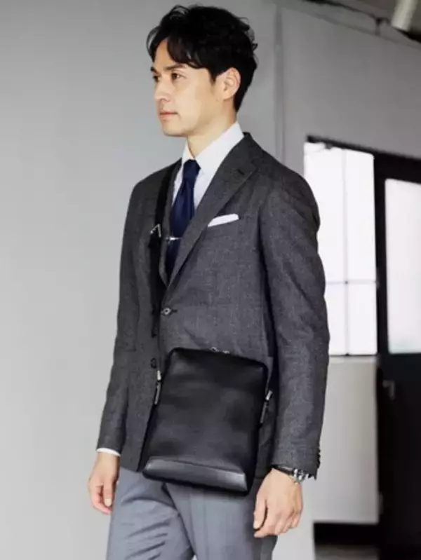 「土屋鞄製造所から幅広い機能性を備え丈夫で長く使える国産牛革のメンズ鞄シリーズが登場」の画像