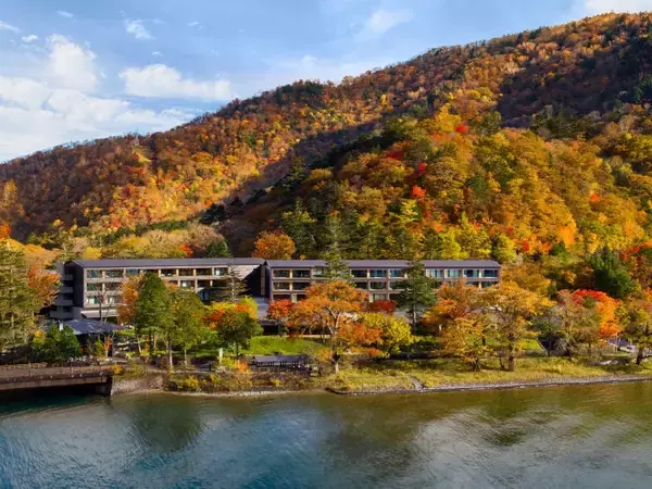 「ザ・リッツ・カールトン日光、全94の客室の中で1室限定のスイートルームで奥日光の紅葉を満喫」の画像