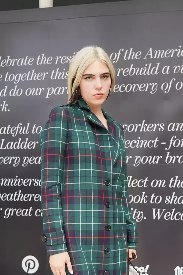 「2021年秋、オシャレ業界人たちの着こなしは? 2022年春夏NYファッションウィークスナップ【From cities 世界の都市に憧れて vol.18】」の画像