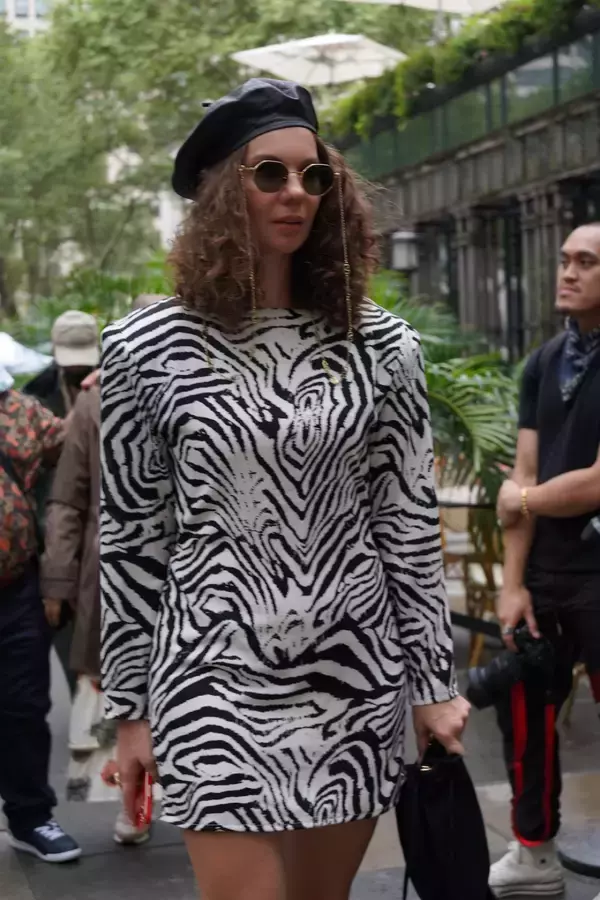 「2021年秋、オシャレ業界人たちの着こなしは? 2022年春夏NYファッションウィークスナップ【From cities 世界の都市に憧れて vol.18】」の画像