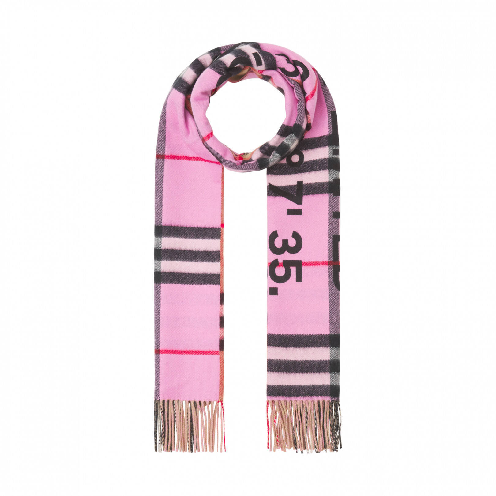 バーバリーが四条通りに移転オープン。リカルド・ティッシのエッセンスが詰まった新店舗に