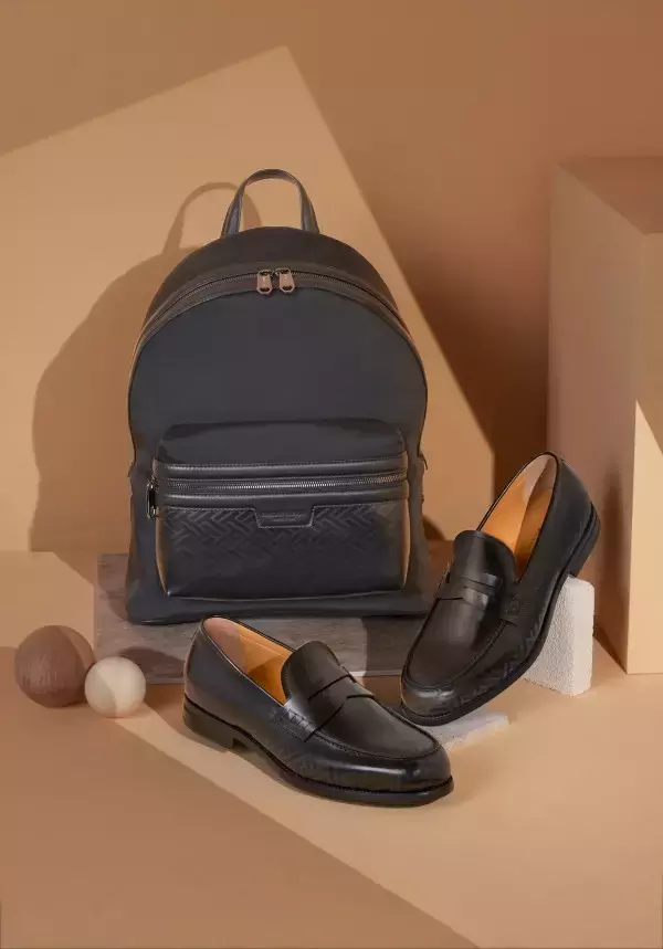 「イタリアンレザーブランド「ア・テストーニ」が2021Fall Winter コレクションを発表」の画像