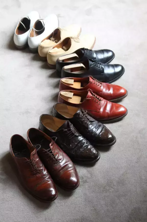 「パリのおしゃれマダムのファッションと名言。シニア女性の人生観を捉えたスナップ集」の画像