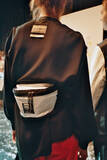 「エムエム6 メゾン マルジェラ×イーストパック、リバースをコンセプトにした5型のバッグを発売」の画像3