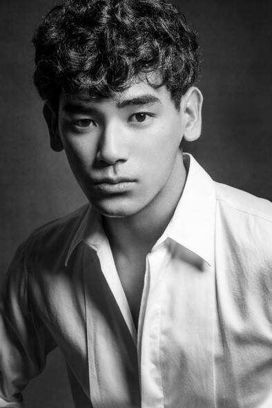 本木雅弘とUTAがロンジンのアンバサダーに就任。W主演のスペシャルムービーを公開