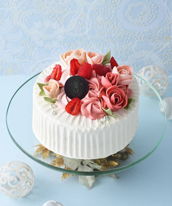 今年のテーマは プレジール 家族でケーキを囲むわくわく感や喜びを提案する日本橋三越本店のクリスマスケーキ 21年10月11日 エキサイトニュース