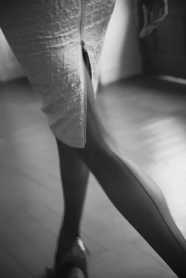 「パンティストッキングへの“フェティッシュ”を写真で表現、写真展「Nylon FAB」」の画像