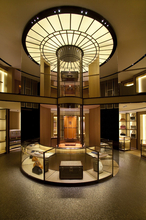 【パリレポート】LVMHベルナール・アルノーが個人の出資で甦らせた老舗メゾン「モワナ」を訪ねて