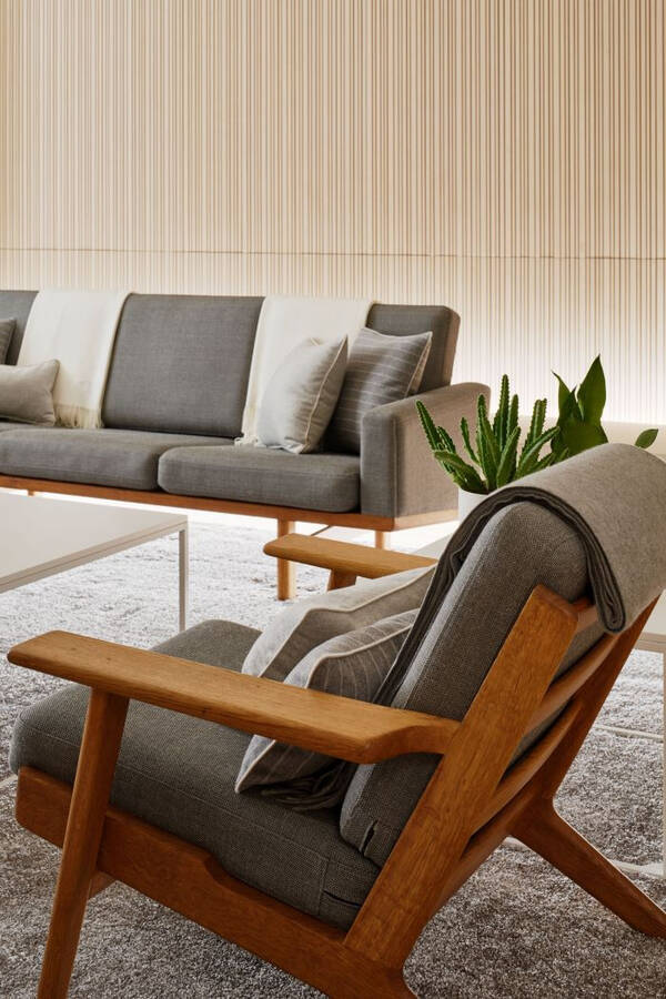 ロロ ピアーナ銀座店のvipルームを期間限定公開 藤原ヒロシとのコラボをテーマにしたリビングルームも展示 21年11月3日 エキサイトニュース