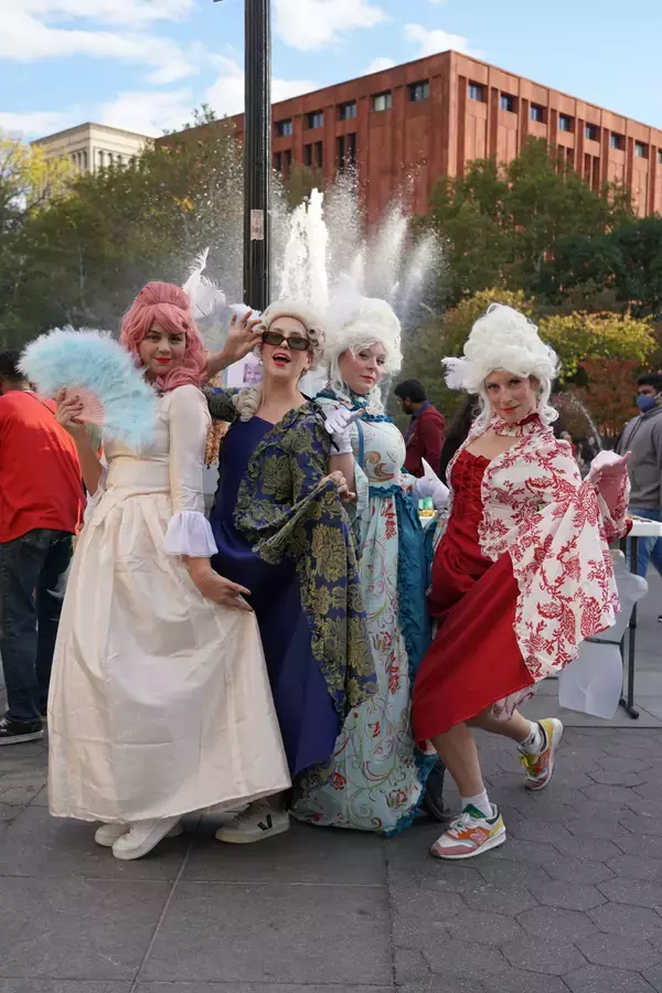 「2021年のハロウィンはどうだったの? NYから届いた仮装スナップ【From cities 世界の都市に憧れて vol.21】」の画像