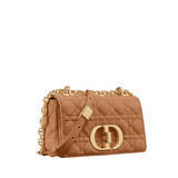 「ホリデーシーズンに向けたクリスマスの魔法を祝福するディオールのクリエイション」の画像3