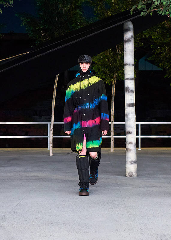 【ルック】ルイ・ヴィトンが2022春夏メンズ・コレクション スピンオフショーをマイアミで開催