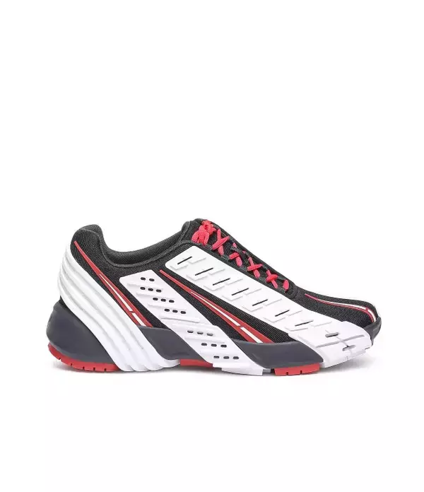 「ディーゼルの最新デザインスニーカー「プロトタイプ」発売。ディーゼル初の限定版NFTも登場」の画像