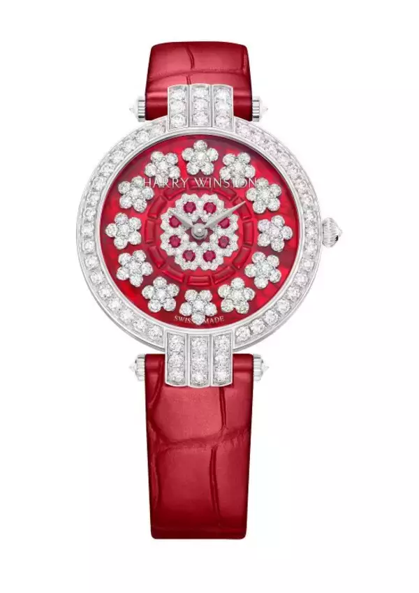 「ハリー・ウィンストンからサンフラワーの華やかな存在感をダイヤルに描いた新作タイムピースが誕生」の画像