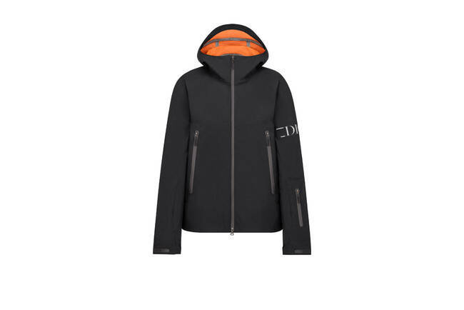 ディオールがメンズ スキー カプセルコレクションを制作。デサント、POC、AK SKIとクリエイティブでテクニカルな協業