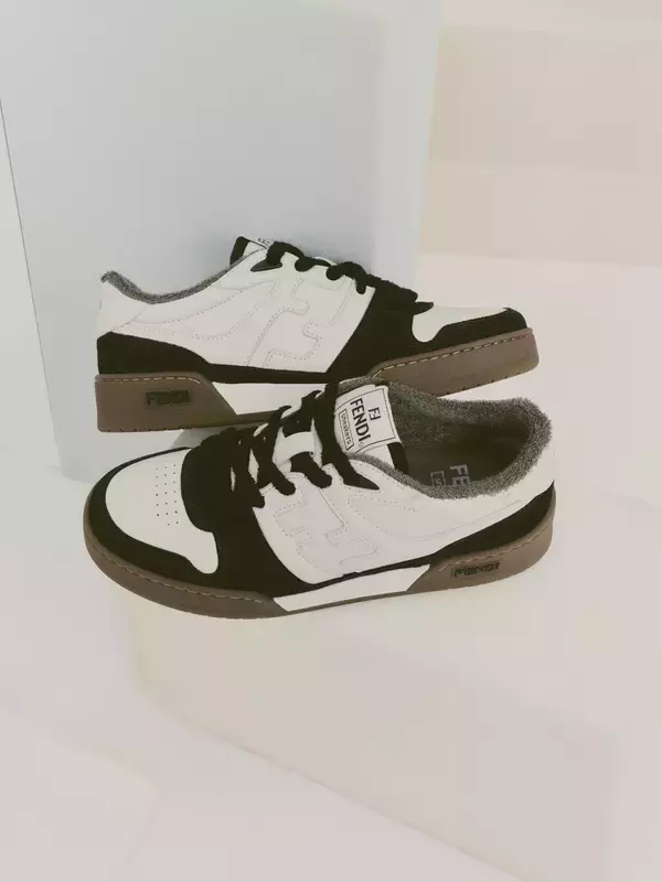 「フェンディがスポーティなフォルムにヴィンテージ風に仕上げられた新作スニーカー「フェンディ マッチ」を発表」の画像