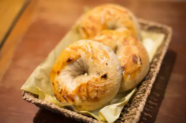 「西京味噌×パンの美味しい出会い。変わり種もっちりベーグルが自慢のパン屋・Flip UP編【京都の旅】」の画像
