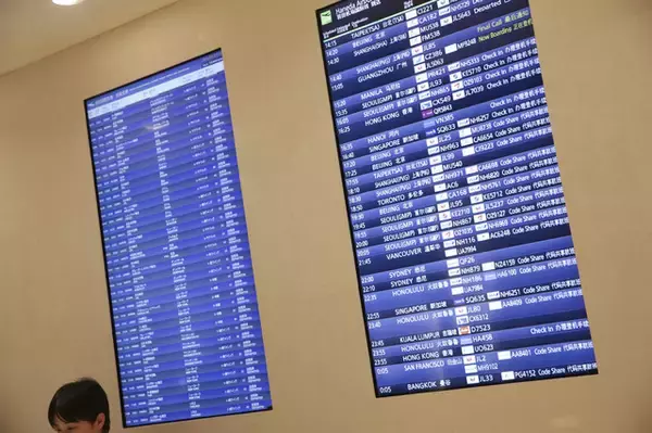 「銀座三越に空港型免税店「Japan Duty Free GINZA」がオープン。関税、酒税、たばこ税も免税！」の画像