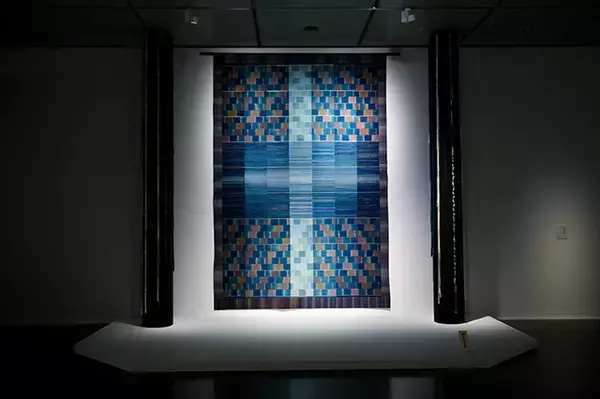 「人間国宝・志村ふくみが色と織で紡いだ大規模展「志村ふくみ―母衣（ぼろ）への回帰―」の全貌と見所【展覧会レポート】」の画像