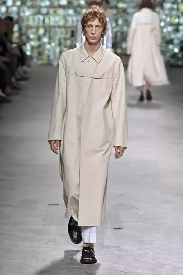 「ドリス ヴァン ノッテンがアーツ・アンド・クラフツ運動を提唱【17SSメンズ】」の画像