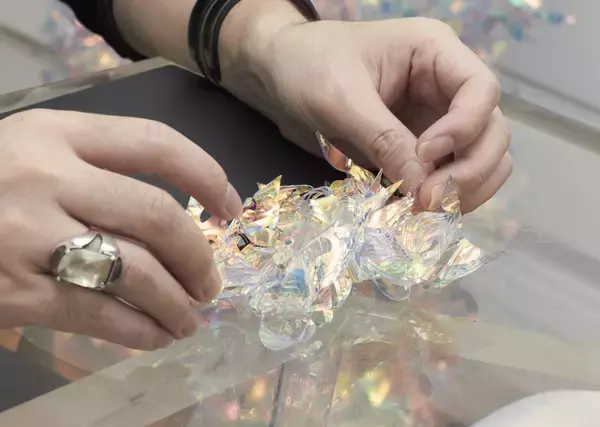 「パリコレで魅せた“体から自由に作る”未来のオートクチュール--YUIMA NAKAZATO 中里唯馬 1/2【INTERVIEW】」の画像