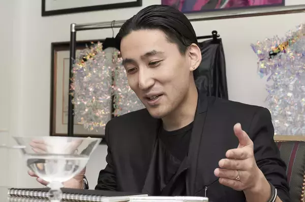 「相反する2つの物の融合で、新たな側面を生み出す--YUIMA NAKAZATO 中里唯馬 2/2【INTERVIEW】」の画像