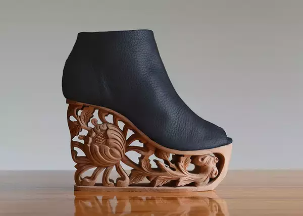 “履く伝統工芸品”、ファッション×工芸が融合したベトナム発の美しい木彫りヒール