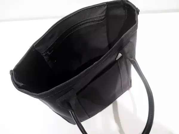 「1年半振りにL.L.Beanの伊勢丹限定ブラックトートが進化して登場！刺繍オーダーも受付中」の画像