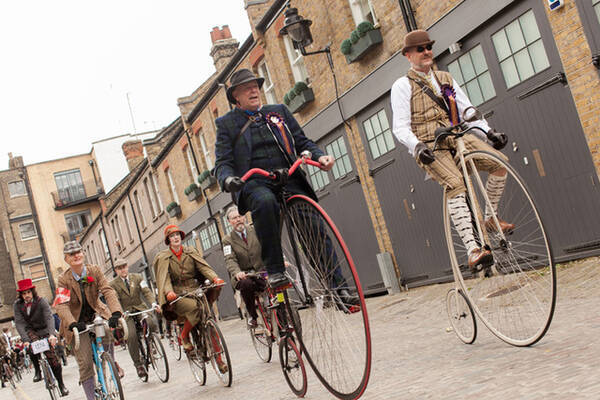 ドレスコードは ツイード ロンドン発の自転車イベント ツイードラン 東京 開催 12月は繊維産地 尾州 16年9月18日 エキサイトニュース