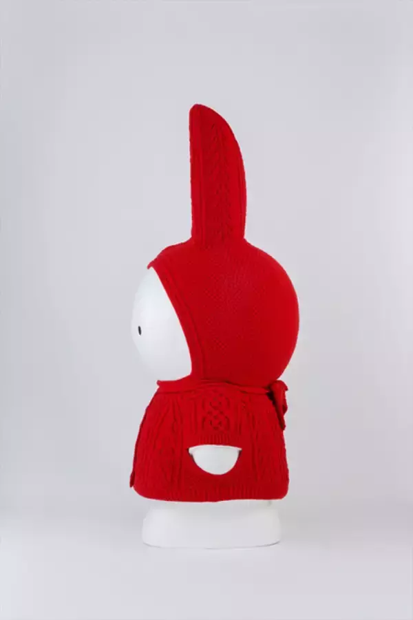 「鹿児島睦や長坂常ら日本人クリエイター15名が装飾した180センチの「ミッフィー」、チャリティオークション開催」の画像