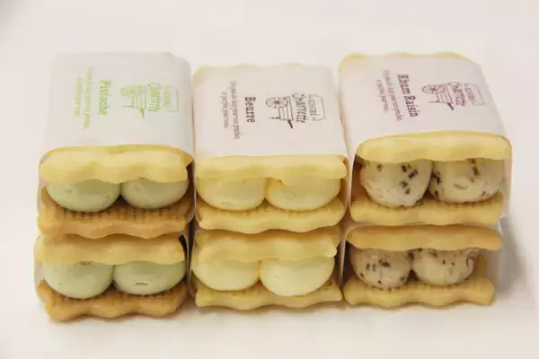 「エシレ バターの焼き菓子専門店が新宿伊勢丹に新規オープン! 早速「サブレサンド」を買ってみた」の画像