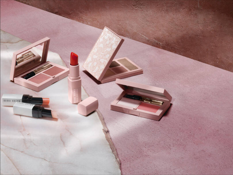 ボビイ ブラウン ウラ ジョンソン 春のロマンティシズムに満ちたピンクのコスメコレクションを発売 19年3月29日 エキサイトニュース